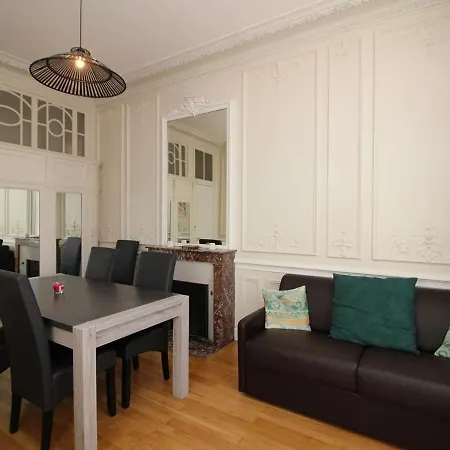 Mont-dore: T2 Cosy Avec Vue Sur La Montagne, Proche Centre-ville, 4 Pers, Animaux Non Admis - Fr-1-608-115 * Le Mont-Dore